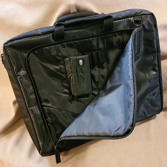 *PRICE DROP* Targus Slim Laptop Slipcase Briefcase For Laptops Up To 15.6" - Picture 4 of 12